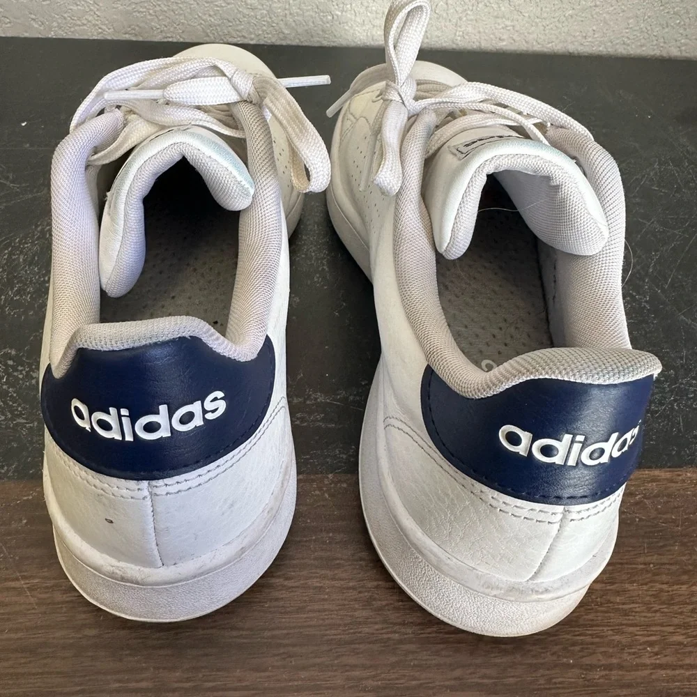Adidas Advantage Men's Size 10 Casual Sport Sneakers